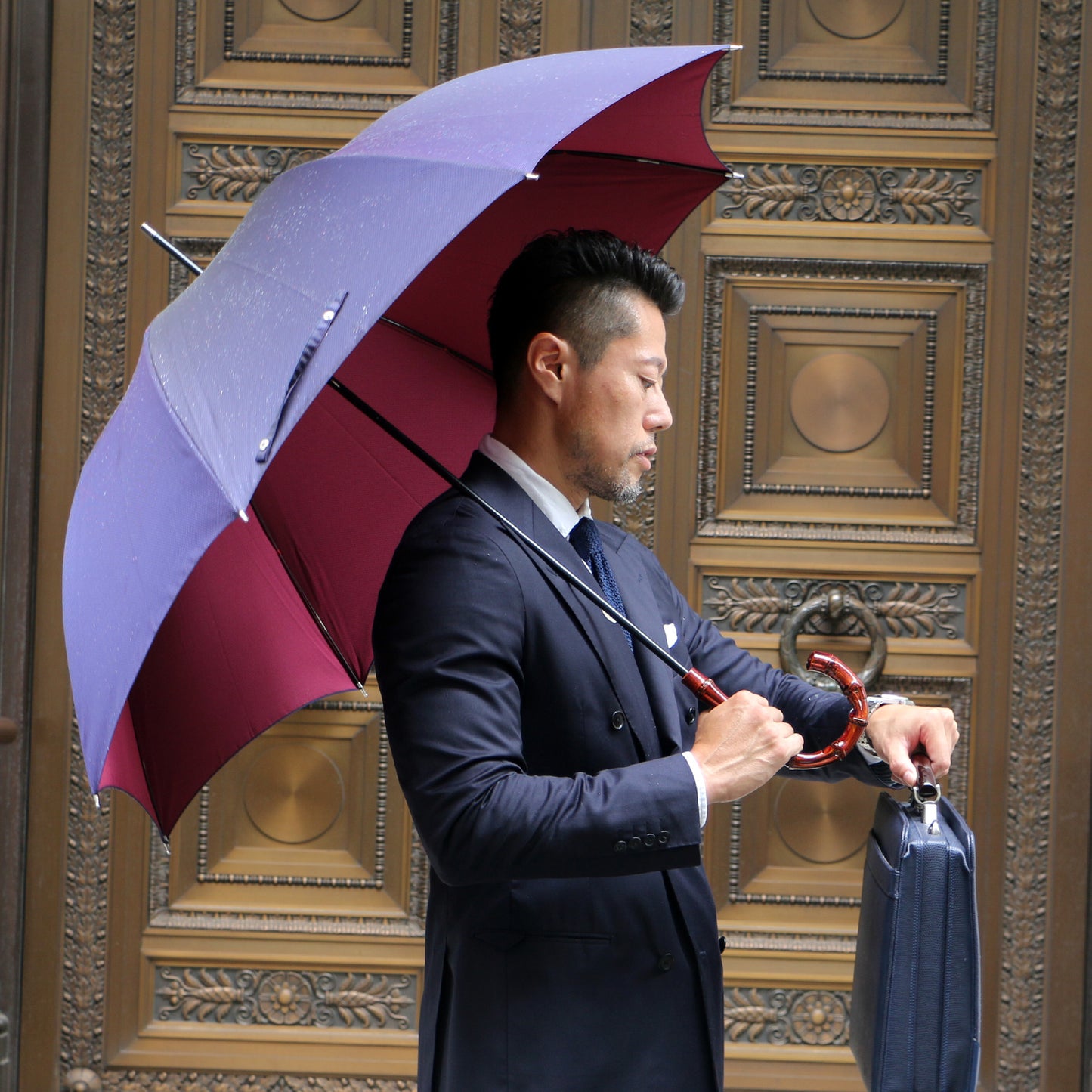 【当店限定品】Ramuda 漆塗り 長傘 ニューピンドット 漆寒竹大曲 ラムダ 甲州織 本革型押し 傘 65cm 甲州織 ピンドット ジャガード カーボン 8本骨 UV加工 細巻き ISNL1125-RED