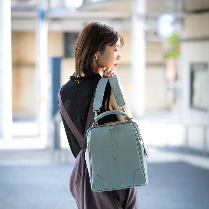 ◆豊岡鞄認定【漆塗りKIJIROロング木手ハンドル】ミニダレスバッグ 豊岡鞄  XSサイズ YK60【ELK】スカイ
